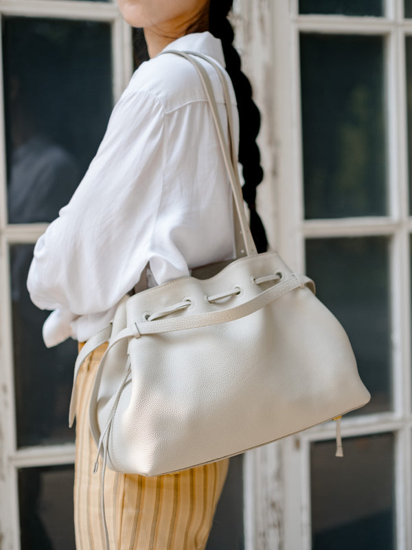 L'erreur — Fog White worn by a customer 1