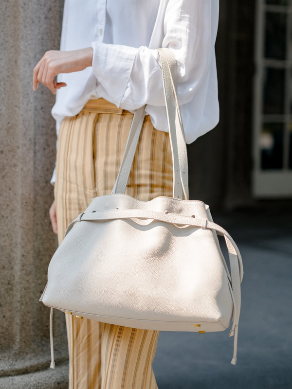 L'erreur — Fog White worn by a customer 2